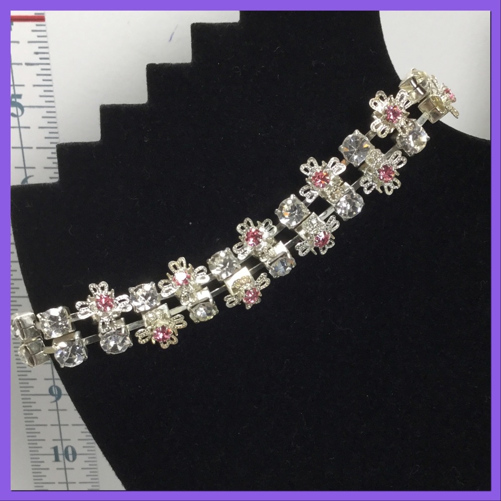 Pretty Rhinestone Bracelet